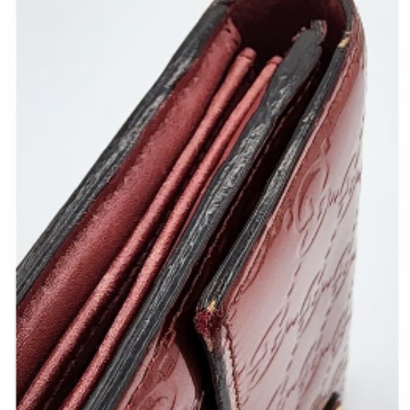 Gucci Red Embossed Leather Key Chain Holder - Picture 5 of 7